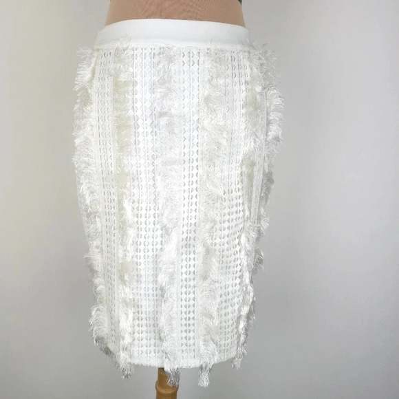 English Factory Skirt Fringe Eyelet S - Picture 1 of 13